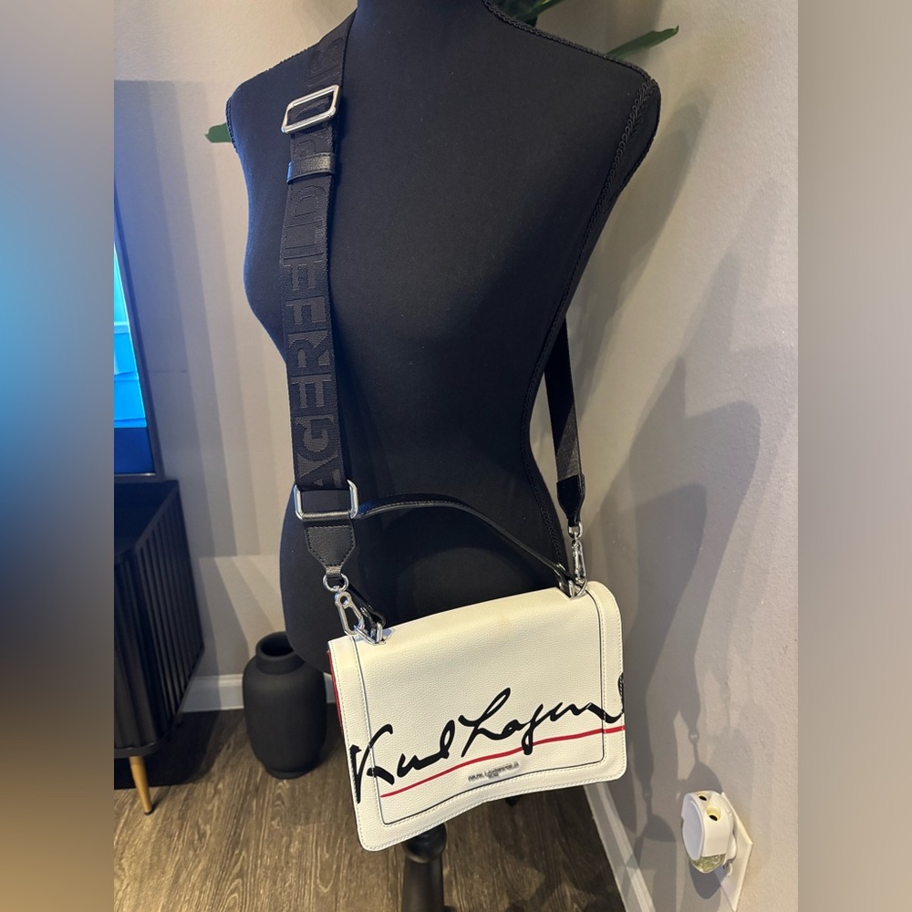 Never worn Karl Lagerfield purse